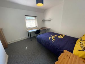 Photo 16- click for photo gallery